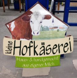 Kleine Hofkäserei Formgeschnittenes Geschäftsschild für Hofkäserei